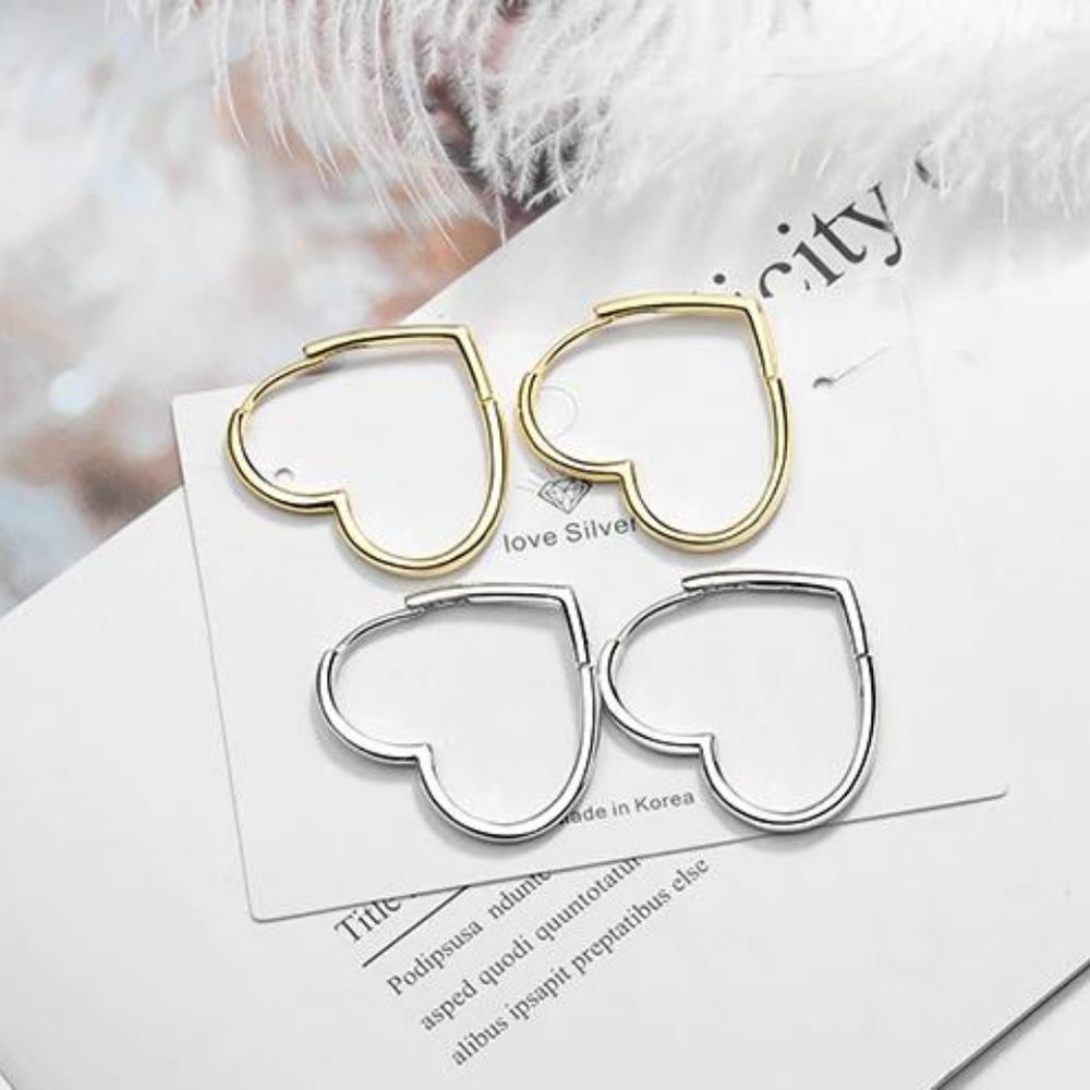 NEW 925 Sterling Silver Heart Hoop Earrings - Picture 1 of 8